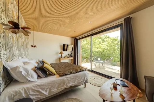 La Possibilite D'Une Ile Apt Bed & Breakfast